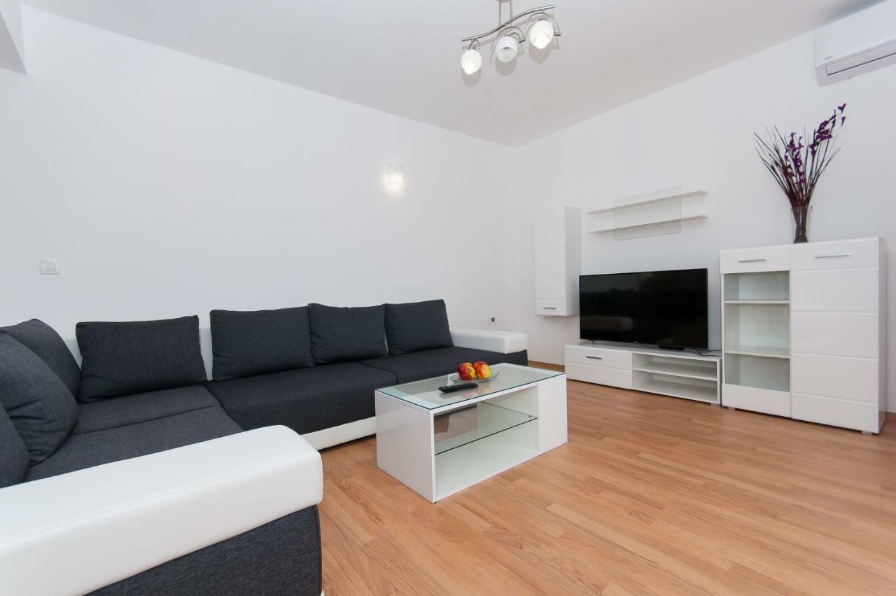 Apartman Mira- Omiš Exteriér fotografie